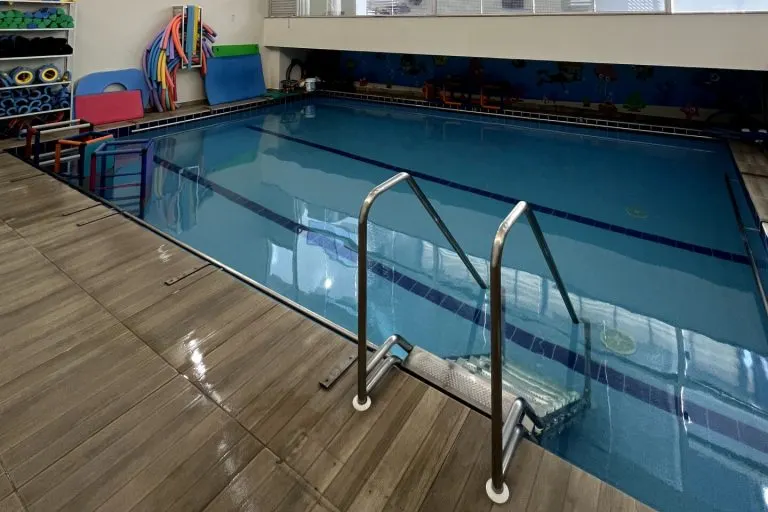 Piscina de hidroginástica do Lira